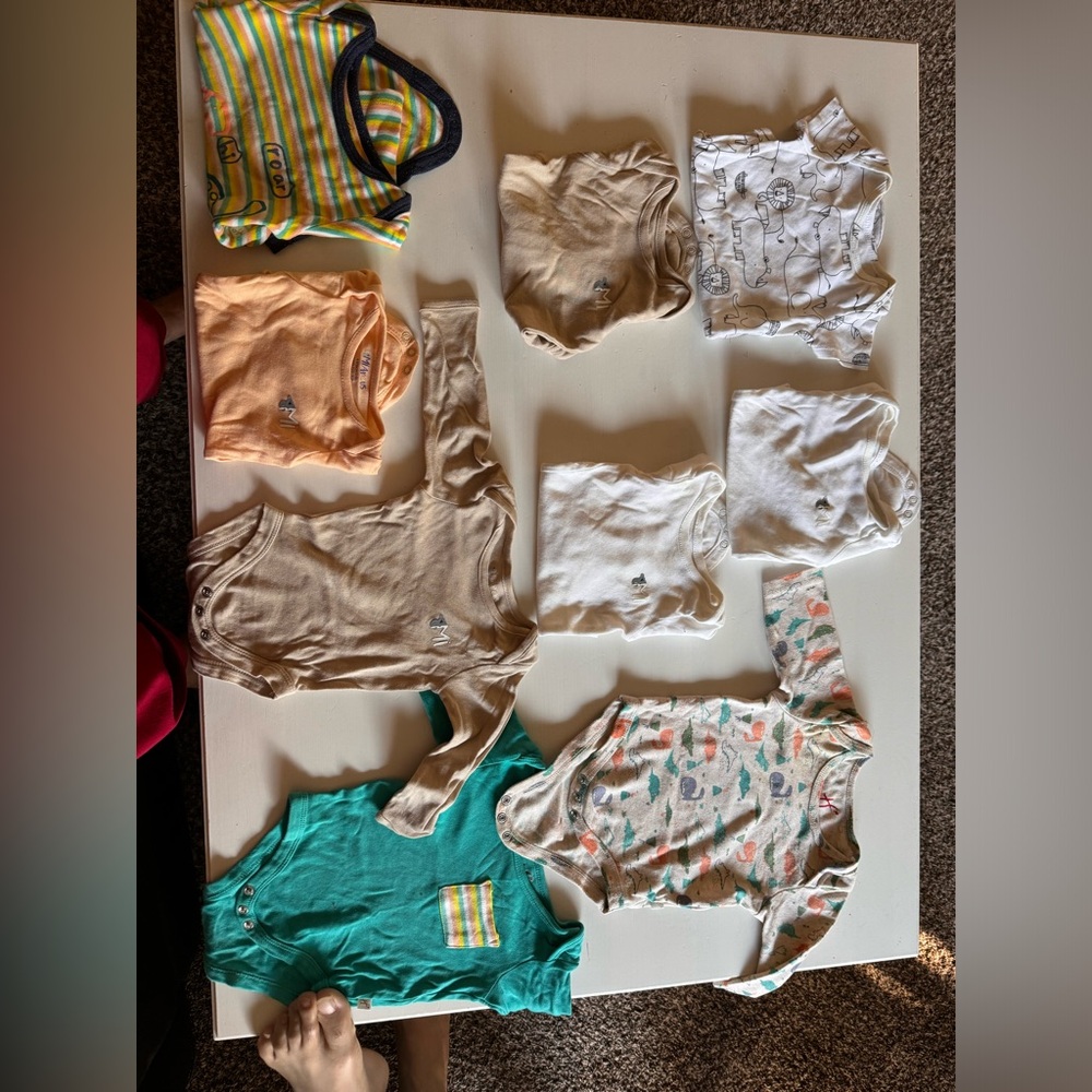 Half onesies 3-6 m